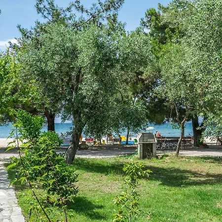 Karadolas Rachoni Apartment