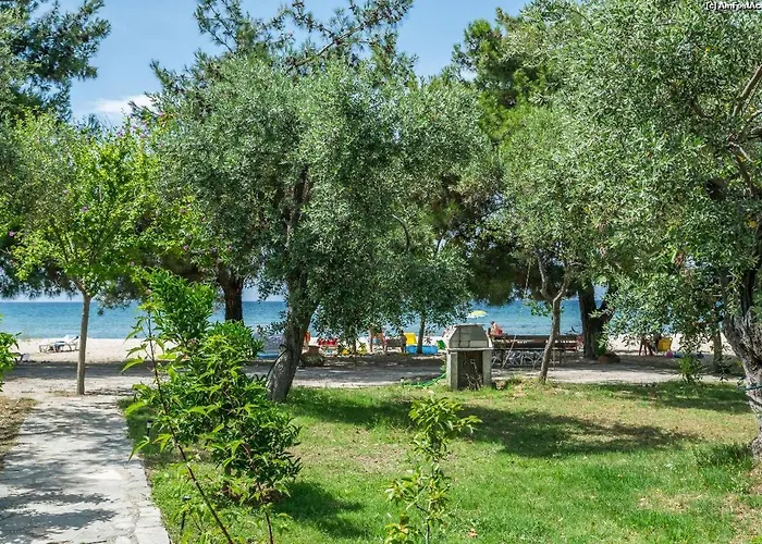 Karadolas Rachoni 公寓